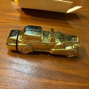 VTG Avon Solid Gold Cadillac Wild Country After Shave Full In Box